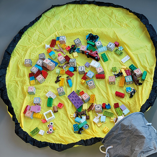 skorsten Oh Sædvanlig Opbevaringskasse til legetøj med indbygget tæppe | BørneSikring